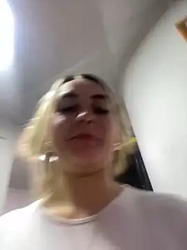 emma oxford online show from December 21, 2024, 6:41 am