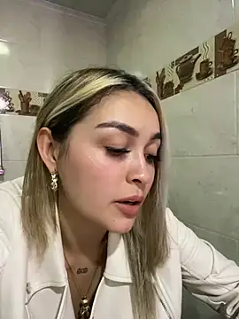 emma oxford online show from March 6, 2025, 11:53 pm