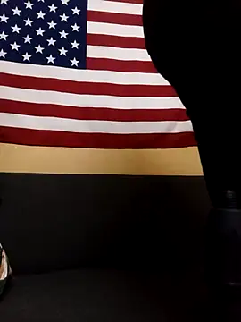 Snapshot of freaky_belle chatting on October 15, 2025, 5:13 pm freaky belle online show from October 15, 2025, 5:13 pm