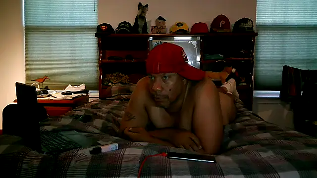 Snapshot of pimpdaddy4ever chatting on October 2, 2025, 11:28 am pimpdaddy4ever online show from October 2, 2025, 11:28 am