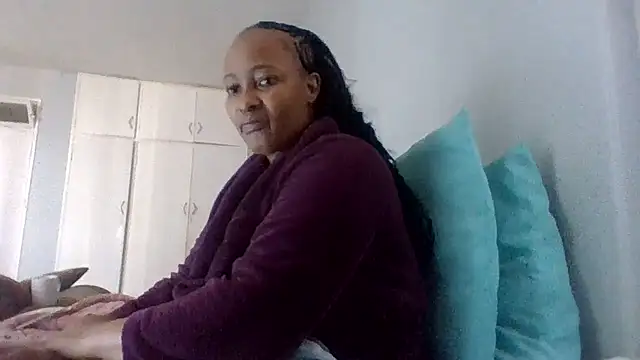 BabeAssXX online show from September 29, 2025, 7:02 am