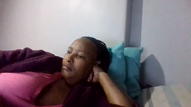 BabeAssXX online show from October 18, 2025, 4:30 pm