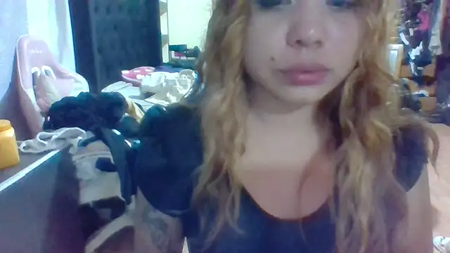 Snapshot of Jennxdolls chatting on January 31, 2025, 3:20 am Jennxdolls online show from January 31, 2025, 3:20 am