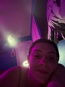 Snapshot of emilysue1 chatting on March 18, 2025, 11:30 am emilysue1 online show from March 18, 2025, 11:30 am