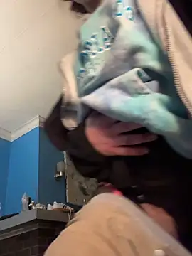 Snapshot of emilysue1 chatting on January 19, 2026, 2:04 am emilysue1 online show from January 19, 2026, 2:04 am