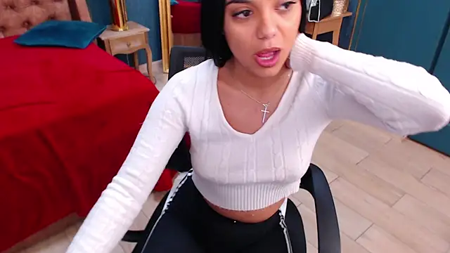 Snapshot of SerenaXMendez chatting on January 2, 2025, 7:55 am SerenaXMendez online show from January 2, 2025, 7:55 am