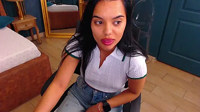 Snapshot of SerenaXMendez chatting on March 13, 2025, 2:55 pm SerenaXMendez online show from March 13, 2025, 2:55 pm