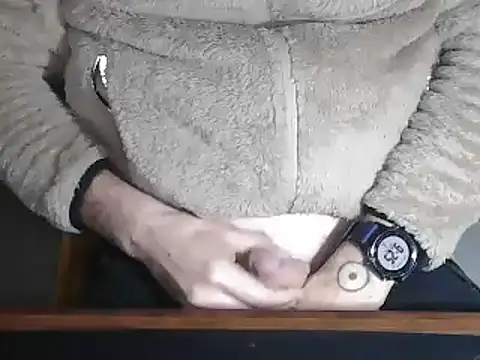 Adri gard online show from February 17, 2025, 8:26 pm