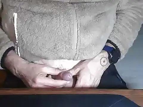 Adri gard online show from February 25, 2025, 9:57 pm