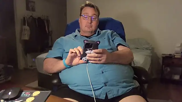 wvalentino online show from February 5, 2025, 4:37 am