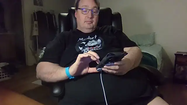 wvalentino online show from February 10, 2025, 4:52 am