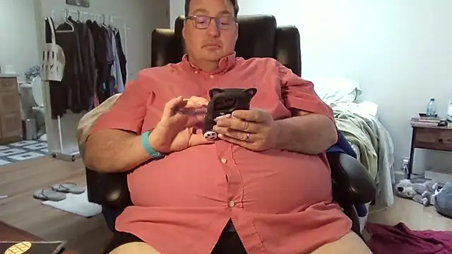 wvalentino online show from March 4, 2025, 7:11 pm