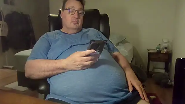 wvalentino online show from March 12, 2025, 3:57 am