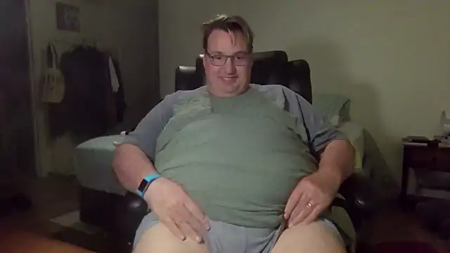 wvalentino online show from March 13, 2025, 3:54 am