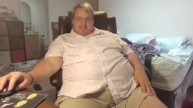 wvalentino online show from September 30, 2025, 9:42 pm