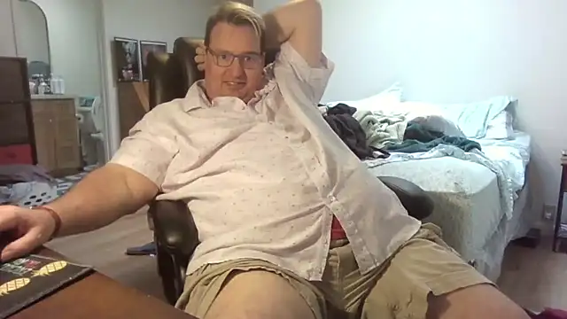 wvalentino online show from October 24, 2025, 9:55 pm