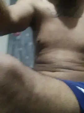 pineda1689 online show from December 1, 2025, 7:24 am