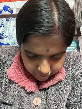 Snapshot of Beauty-queen chatting on January 24, 2025, 12:52 pm Beauty-queen online show from January 24, 2025, 12:52 pm