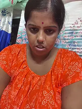 Snapshot of Beauty-queen chatting on October 6, 2025, 1:30 pm Beauty-queen online show from October 6, 2025, 1:30 pm