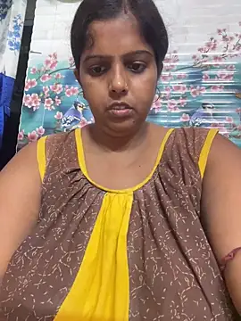 Snapshot of Beauty-queen chatting on October 26, 2025, 11:16 am Beauty-queen online show from October 26, 2025, 11:16 am