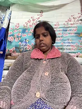 Beauty-queen online show from December 18, 2025, 10:32 am