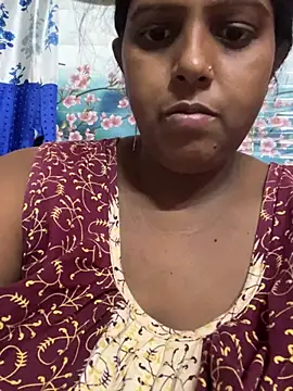 Snapshot of Beauty-queen chatting on April 18, 2026, 2:54 pm Beauty-queen online show from April 18, 2026, 2:54 pm