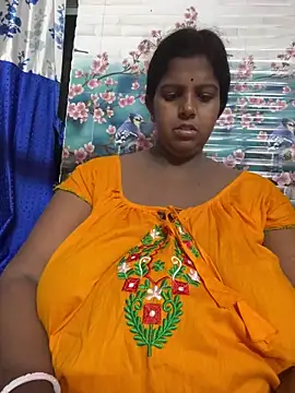 Snapshot of Beauty-queen chatting on April 25, 2026, 12:19 pm Beauty-queen online show from April 25, 2026, 12:19 pm