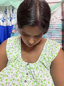 Beauty-queen online show from June 28, 2026, 1:39 pm