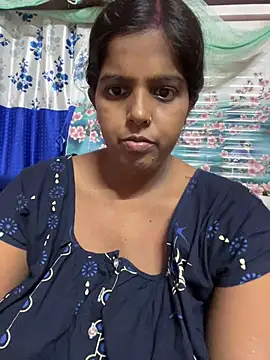 Beauty-queen online show from July 6, 2026, 2:03 pm