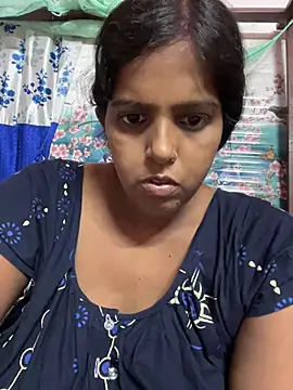 Beauty-queen online show from July 6, 2026, 3:14 pm