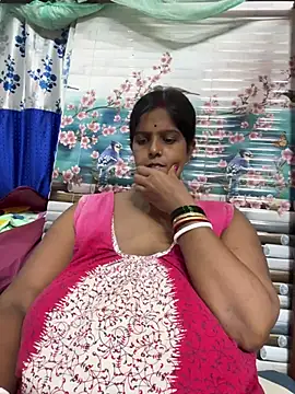 Beauty-queen online show from July 21, 2026, 3:03 pm