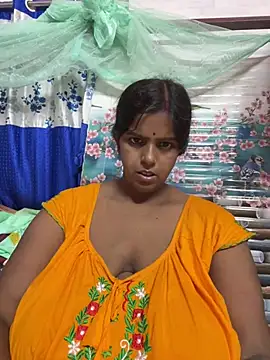 Beauty-queen online show from July 24, 2026, 10:57 am