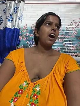 Beauty-queen online show from July 30, 2026, 3:33 pm
