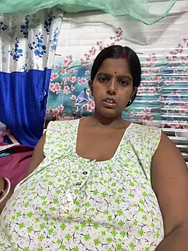 Beauty-queen online show from August 1, 2026, 12:04 pm