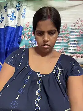 Beauty-queen online show from August 2, 2026, 11:30 am
