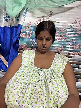 Beauty-queen online show from August 8, 2026, 11:23 am