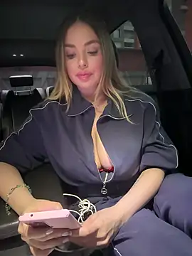 Alirawrz online show from January 9, 2025, 11:14 am