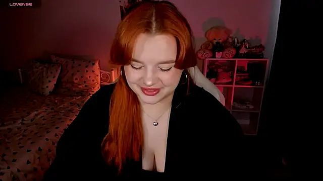 Snapshot of _Lisa_x chatting on October 8, 2025, 11:19 am Lisa x online show from October 8, 2025, 11:19 am