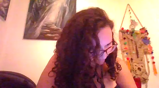 juicyrubies online show from March 20, 2025, 4:20 pm