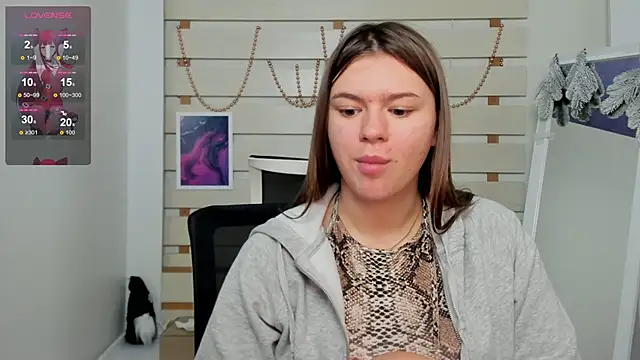 Snapshot of Josephine_Kiss chatting on January 15, 2025, 2:13 pm Josephine Kiss online show from January 15, 2025, 2:13 pm