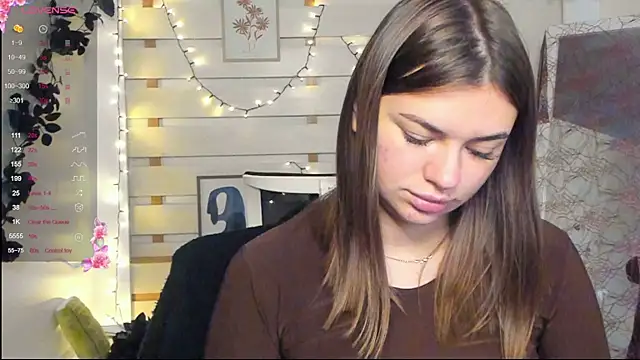 Snapshot of Josephine_Kiss chatting on November 4, 2025, 12:59 pm Josephine Kiss online show from November 4, 2025, 12:59 pm