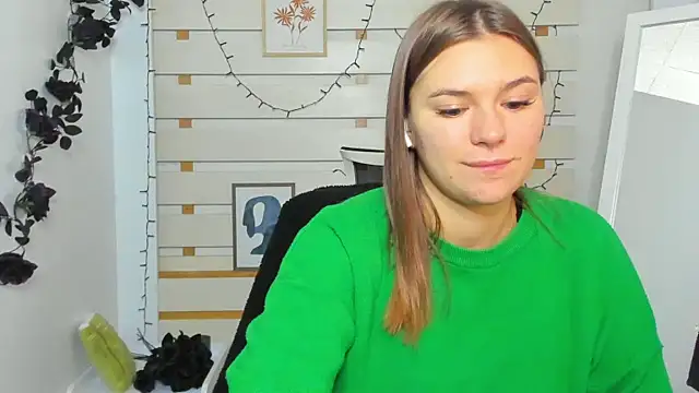 Snapshot of Josephine_Kiss chatting on November 13, 2025, 12:26 pm Josephine Kiss online show from November 13, 2025, 12:26 pm