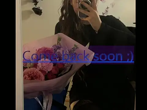 Snapshot of Josephine_Kiss chatting on July 7, 2026, 9:57 am Josephine Kiss online show from July 7, 2026, 9:57 am