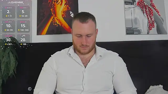 Snapshot of RoddyStill chatting on December 8, 2024, 8:30 am RoddyStill online show from December 8, 2024, 8:30 am