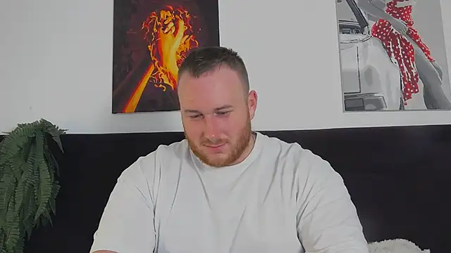 Snapshot of RoddyStill chatting on December 9, 2024, 8:33 am RoddyStill online show from December 9, 2024, 8:33 am