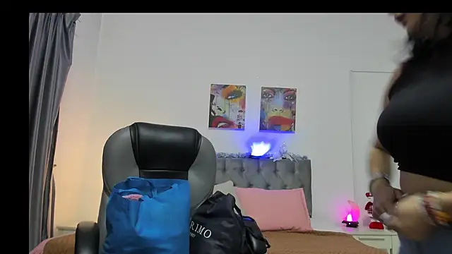 Snapshot of Jayden_Jonnes chatting on December 26, 2024, 11:54 am Jayden Jonnes online show from December 26, 2024, 11:54 am