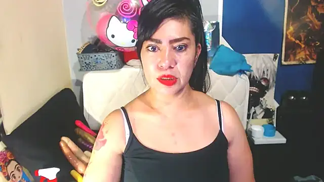 Snapshot of luisahott chatting on February 6, 2026, 8:56 pm luisahott online show from February 6, 2026, 8:56 pm