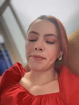 Lorraine Leon online show from December 16, 2024, 4:49 pm