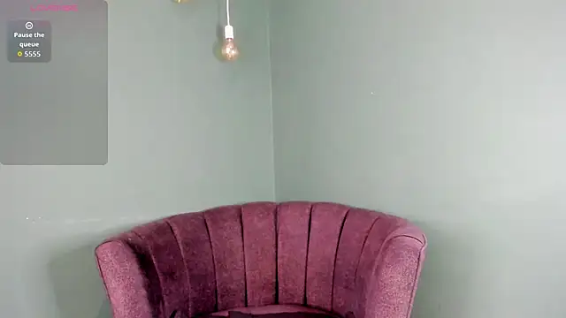 Danna 777  online show from September 22, 2025, 9:50 pm