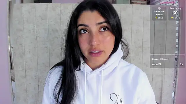 Danna 777  online show from January 14, 2026, 8:58 pm